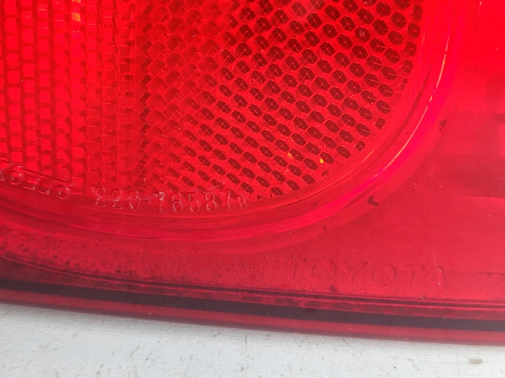 фото №8, Toyota corolla e110 2001 задняя сторона правая/фонарь задняя
