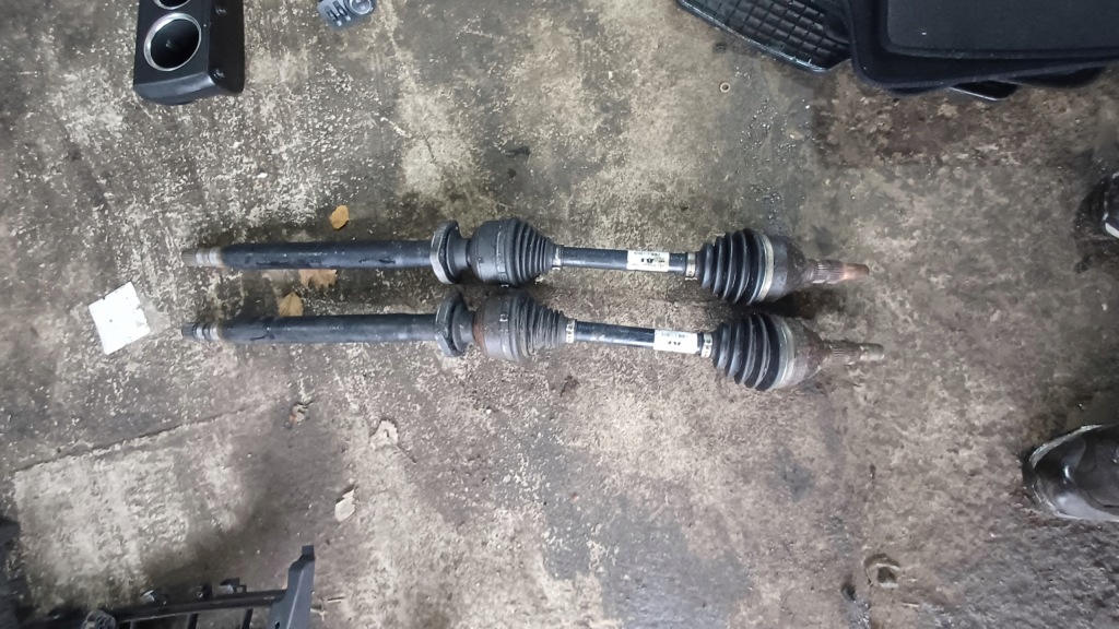 Купить Приводной вал правая длинная opel insignia a 08-13 2.0cdti. 13219092