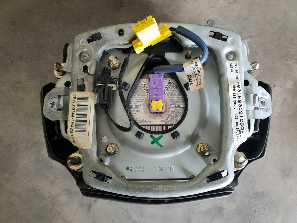 фото №7, Audi a4 b6 04r консоль приборная панель air bag ремни swing