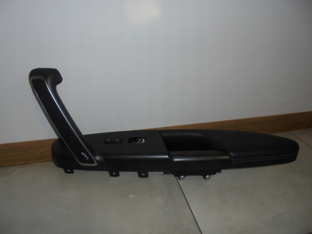 фото №1, Панель переключатели правый перед kia sportage iv 18r