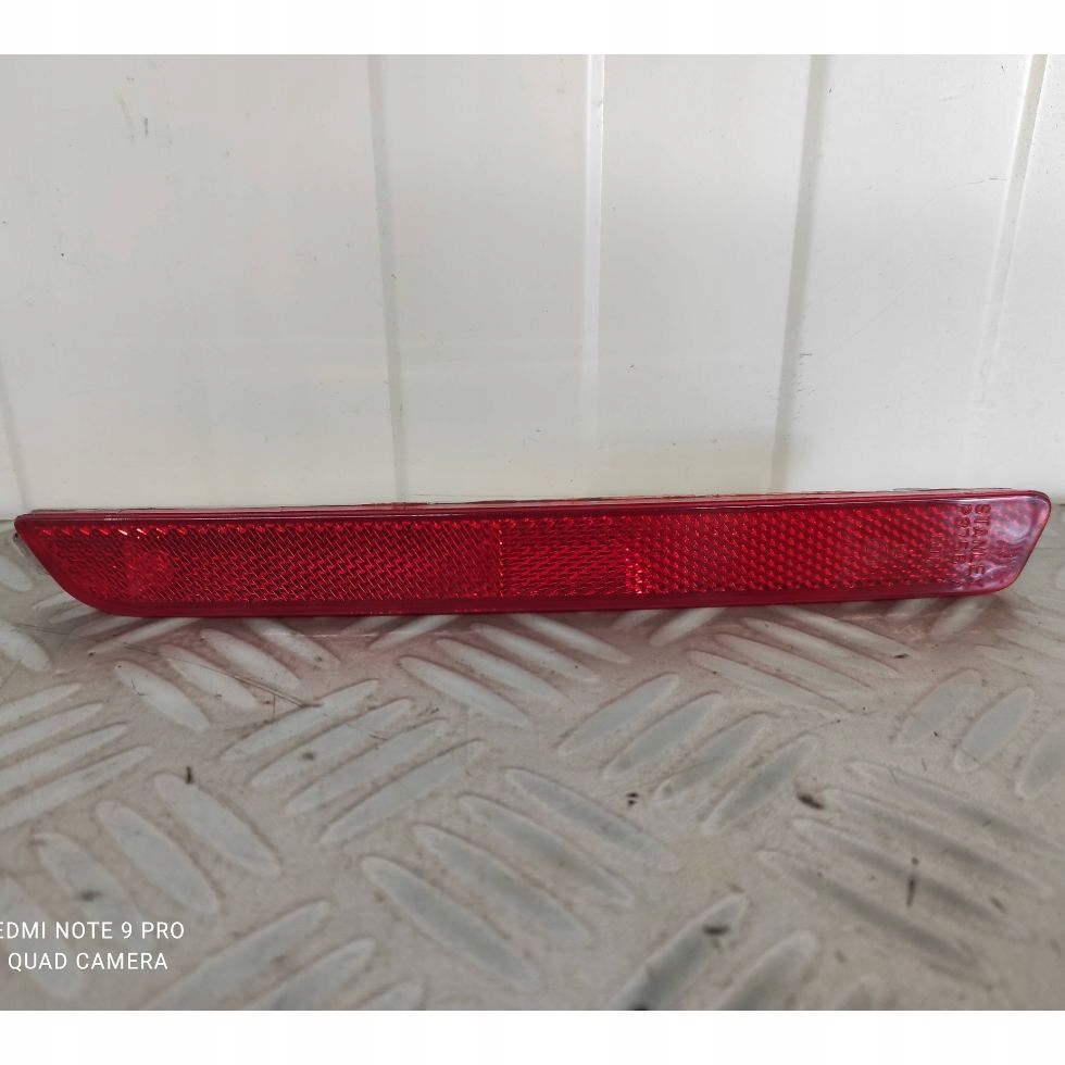 фото №1, Правий відбивач заднього бампера mazda 121 i da 020647 1.6l дизель 2005