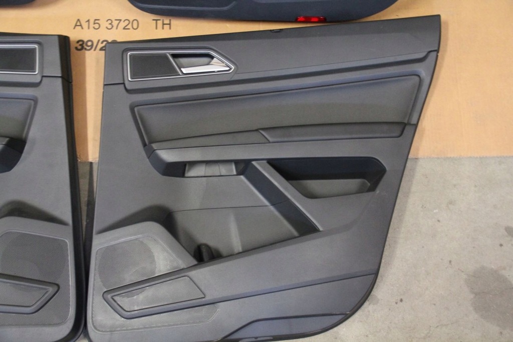 фото №7, Обшивка обивка дверь vw atlas кожа комплект