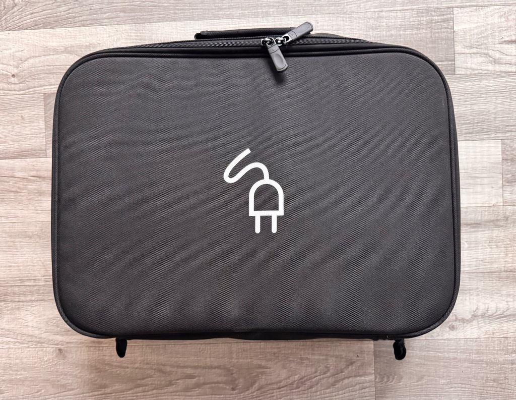 фото №13, Audi e-tron nowa зарядное устройство сетевая 7.2kw трёхфазная сеть шланг сумка комплектная