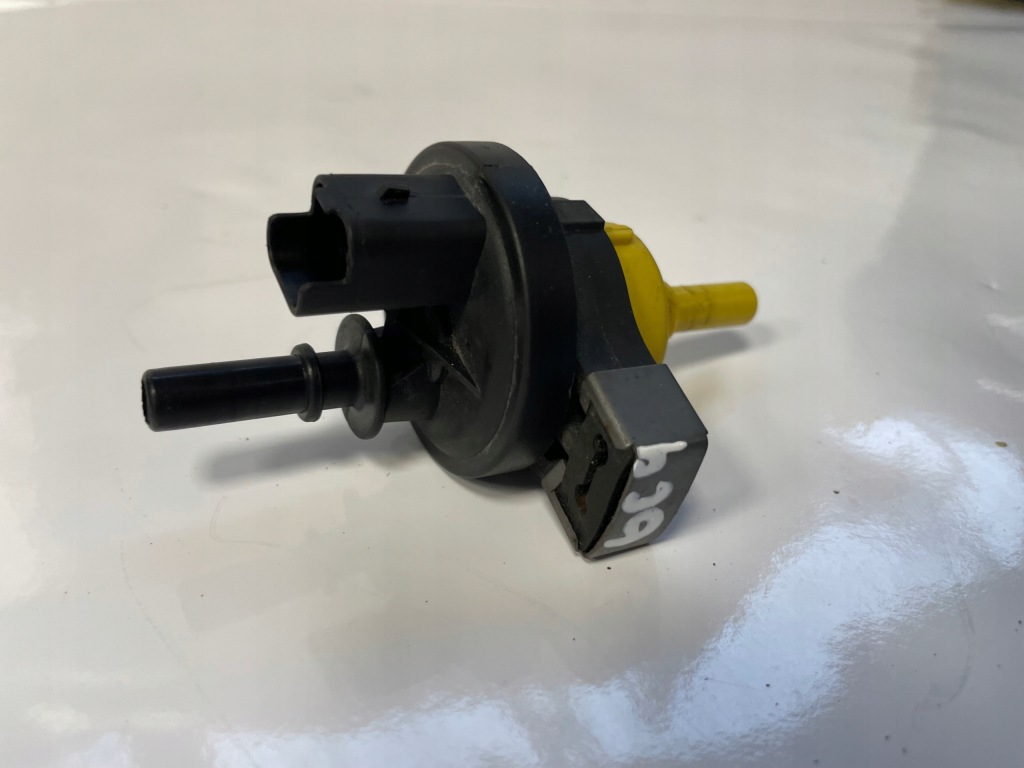 фото №8, Renault arkana 1.3 tce 22 оригінальний клапан вакууму пального v29122964