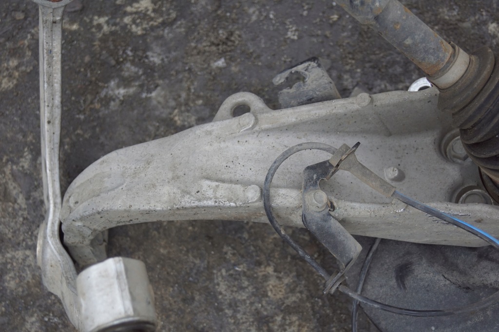 фото №8, Поворотний кулак лівий перед infiniti q60 3.0t 4x4