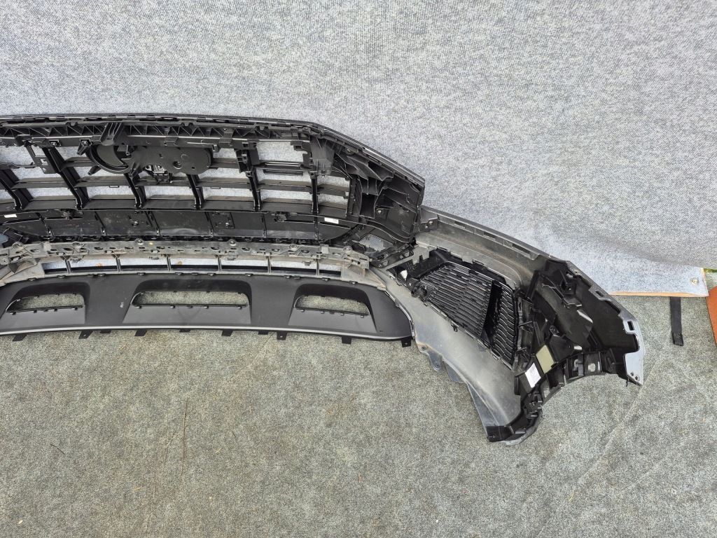 фото №10, Audi q8 s-line бампер перед 4m8 4x pdc камера