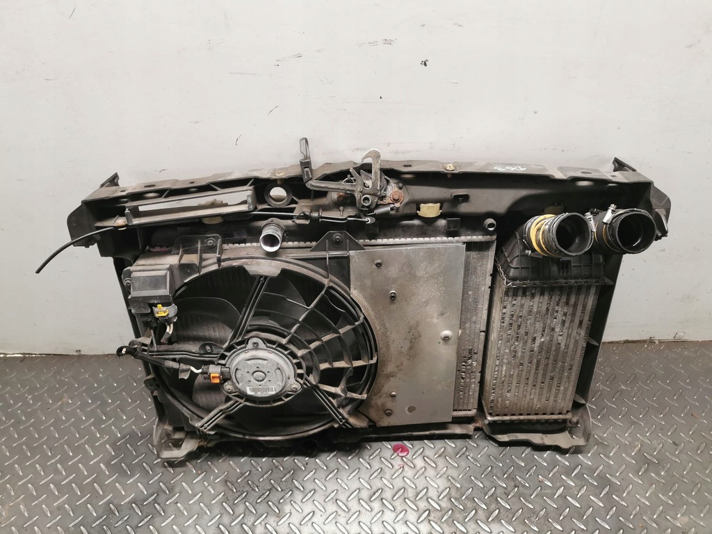 фото №4, Citroen ds3 1.6 hdi pas передний усилитель