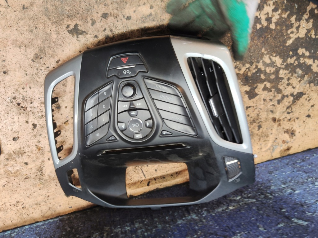 фото №1, Ford focus mk3 панель радіо