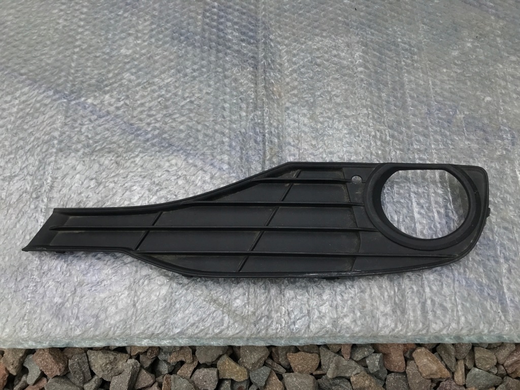 Купить Bmw 3 f30 f31 левая заглушка решётка бампера перед 2012-