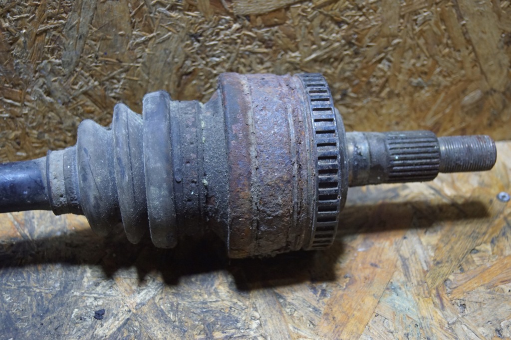 Приводной вал задний porsche boxster 986 98633202450 Недорого