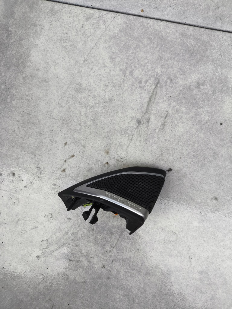 Купити W218 динамік двері правий перед передній трикутник mercedes a2187200248 ?