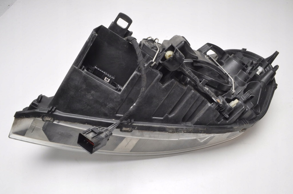 фото №12, Volvo xc60 i лампа правая передняя 30763138 ксенон anglik