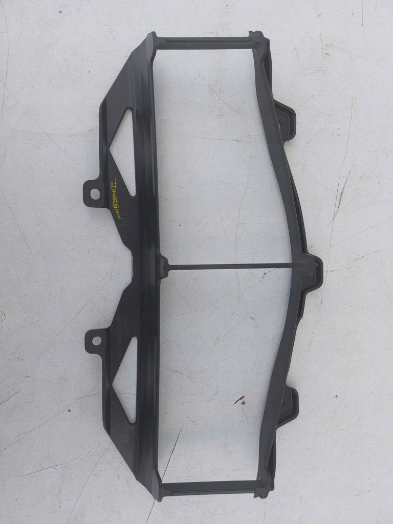 фото №2, Кронштейн решётка радиатора mazda 2 14-