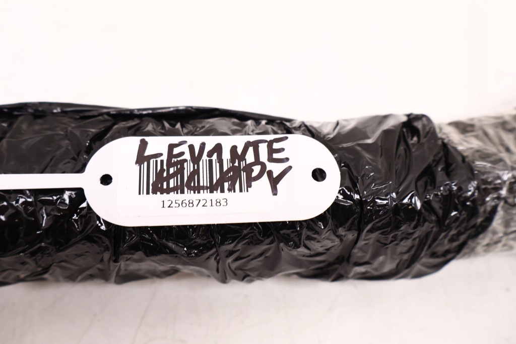 Maserati levante прокладка крышки багажника с Разборки