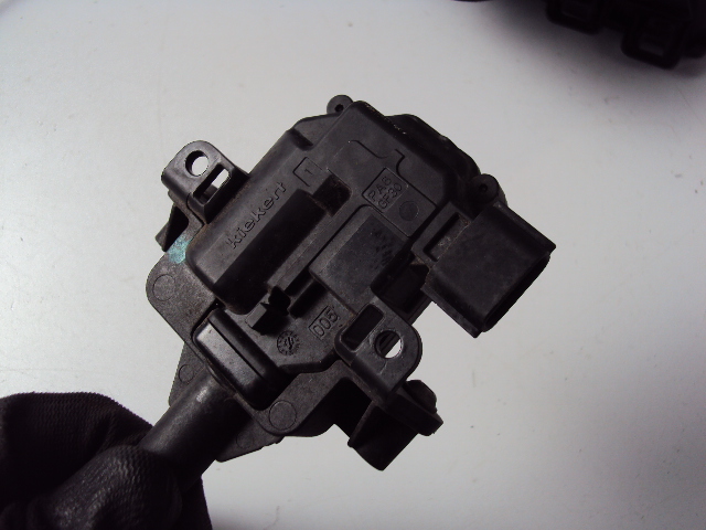 фото №5, Кришка заливної пального smart forfour a453 18 rok