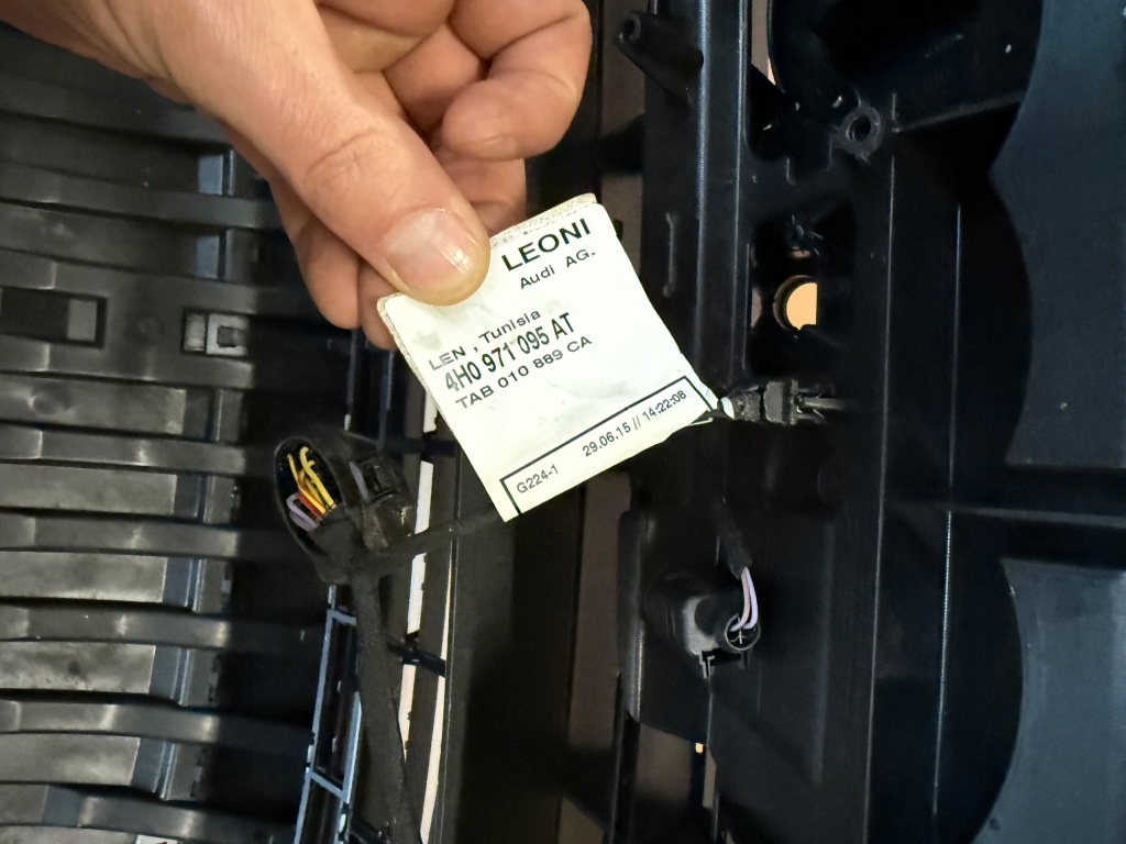 фото №16, Audi a8 d4 lift бампер перед решётка радиатора pdc омыватель комплект orginał lx7r 2016 r