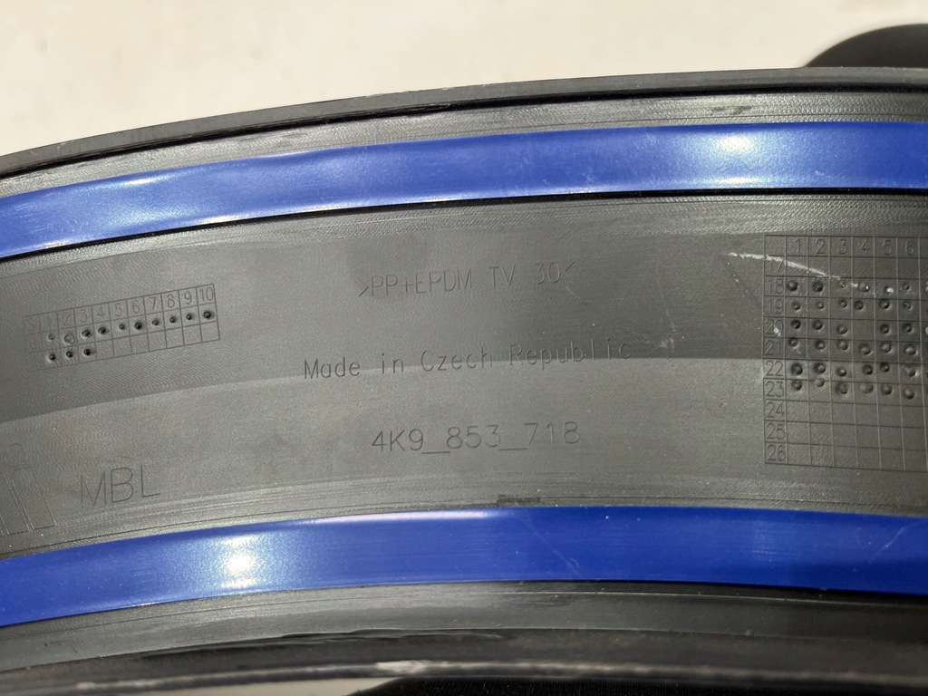 фото №10, Audi a6 c8 allroad !nowa! молдинг крыла перед передняя правая 4k9853718