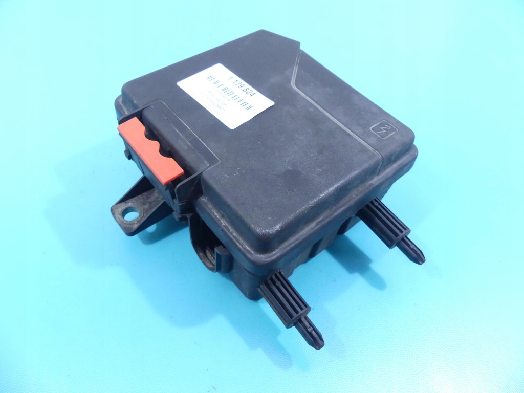 фото №1, Корпус запобіжників renault latitude 2.0 dci