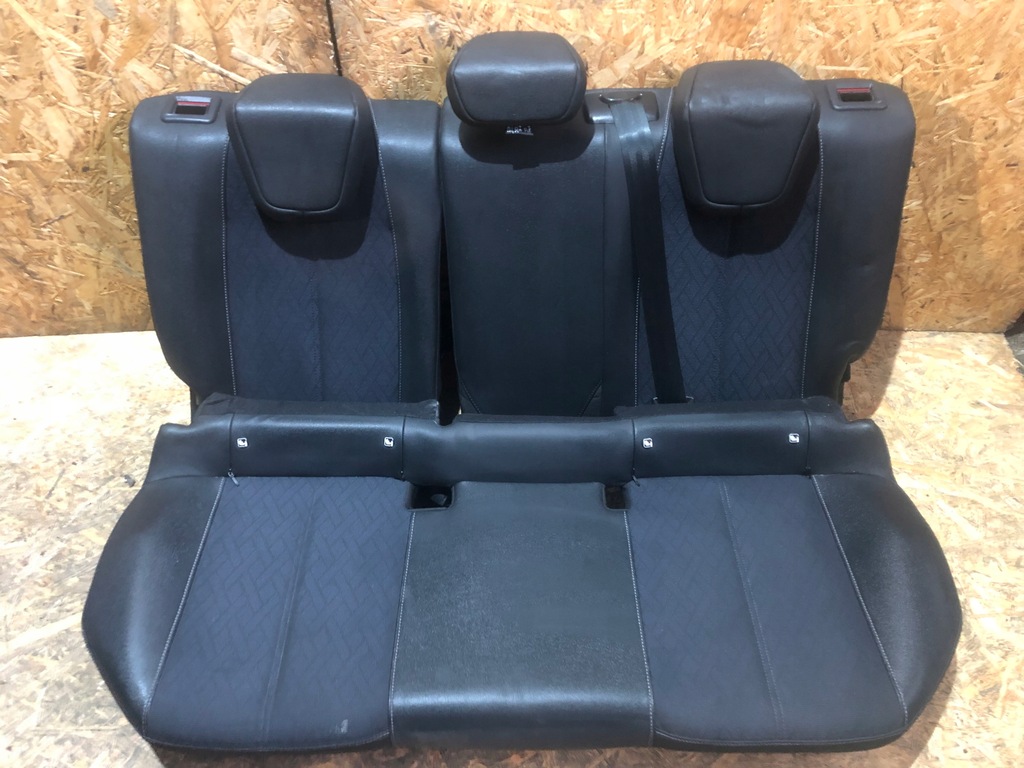 фото №7, Салон сиденья заднее сиденье обшивки пластики opel corsa f