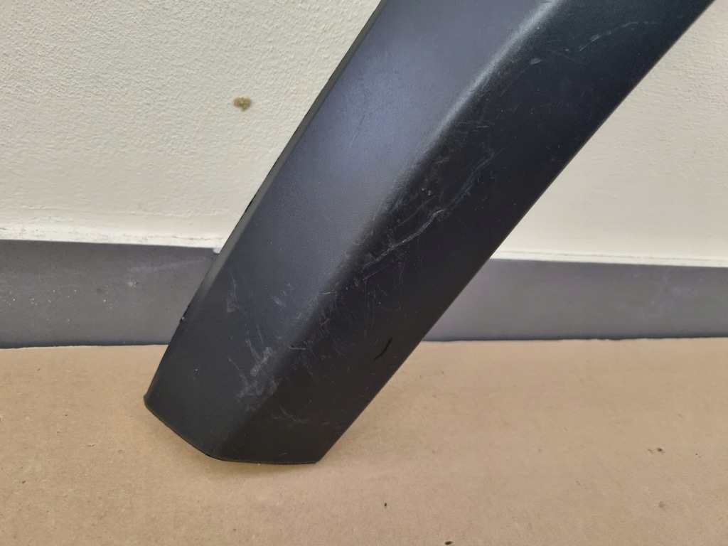 фото №8, Молдинг крыла левый задняя land rover defender ii l663 2020- l8b2-290e28-a