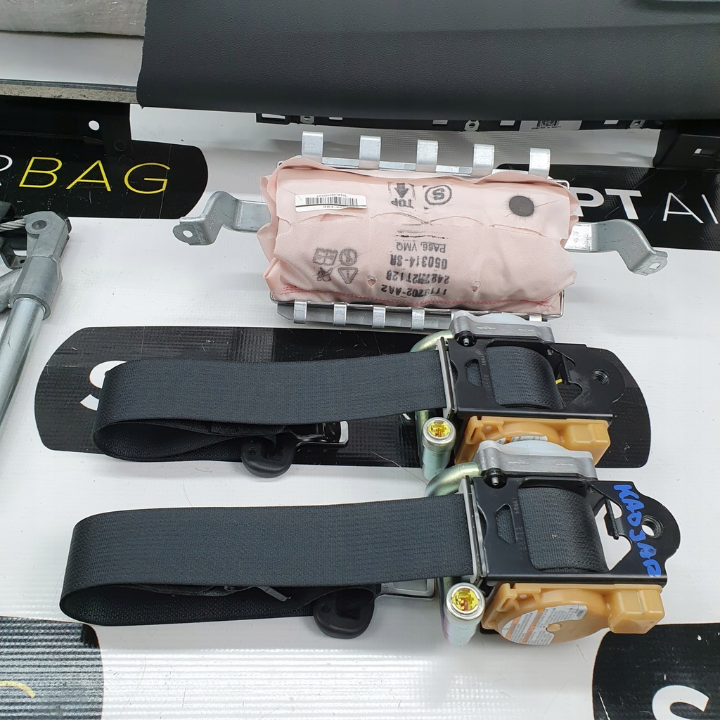 фото №7, Kadjar приборная панель консоль подушки безопасности ремни подушка безопасности