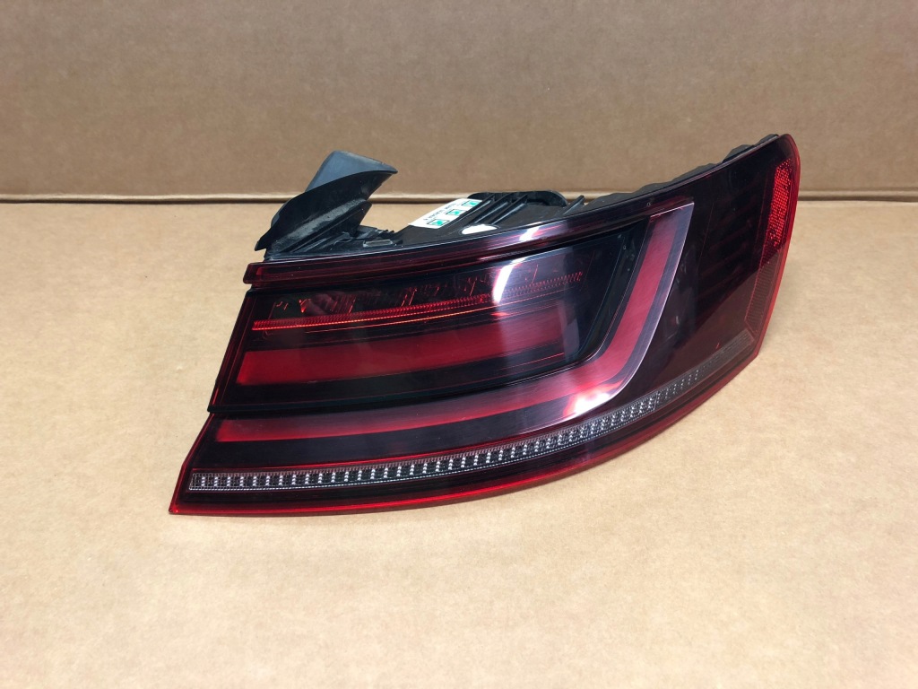 фото №1, Vw arteon лампа правая задняя 3g8945208