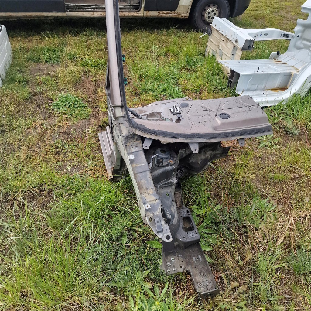 фото №1, Чверть права передня touran lift 2010-2015