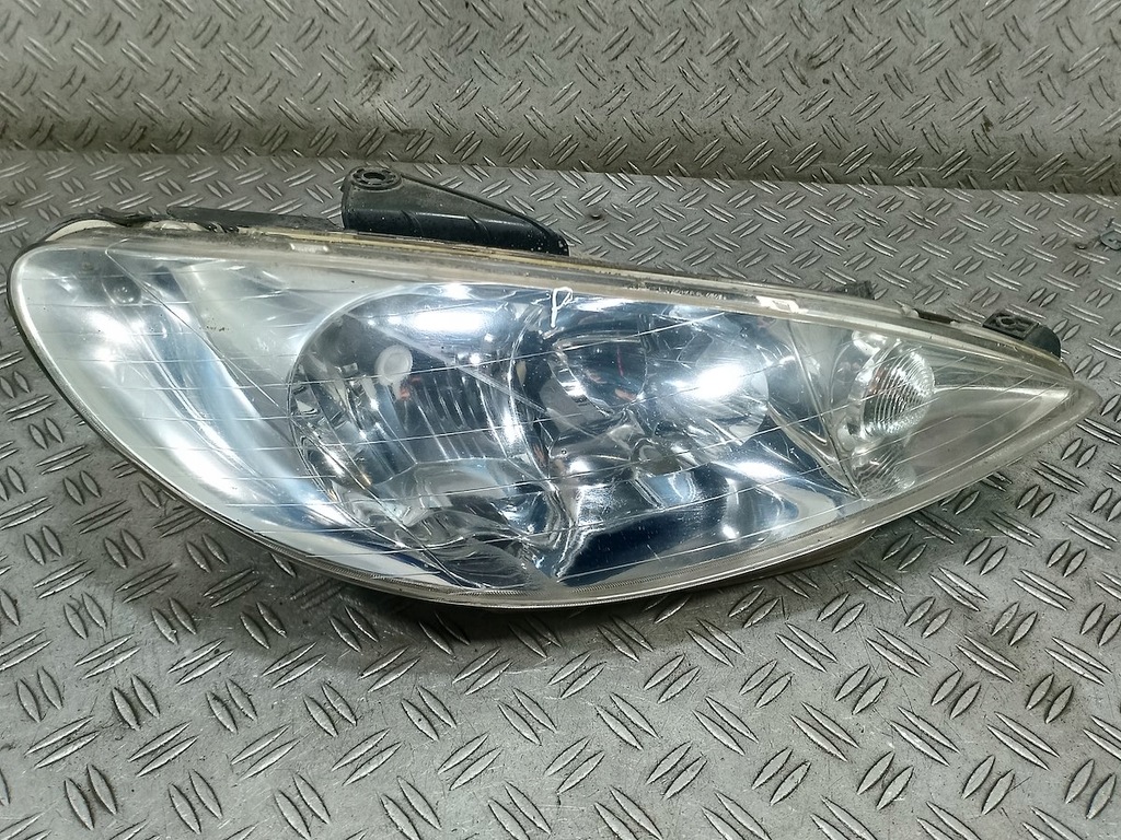 фото №1, Лампа правая перед peugeot 206