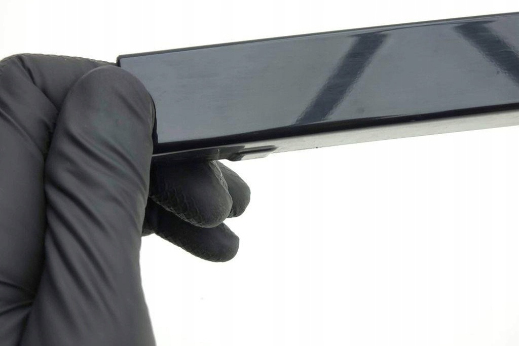 фото №12, Правая молдинг заднего бампера land rover range rover evoque l538