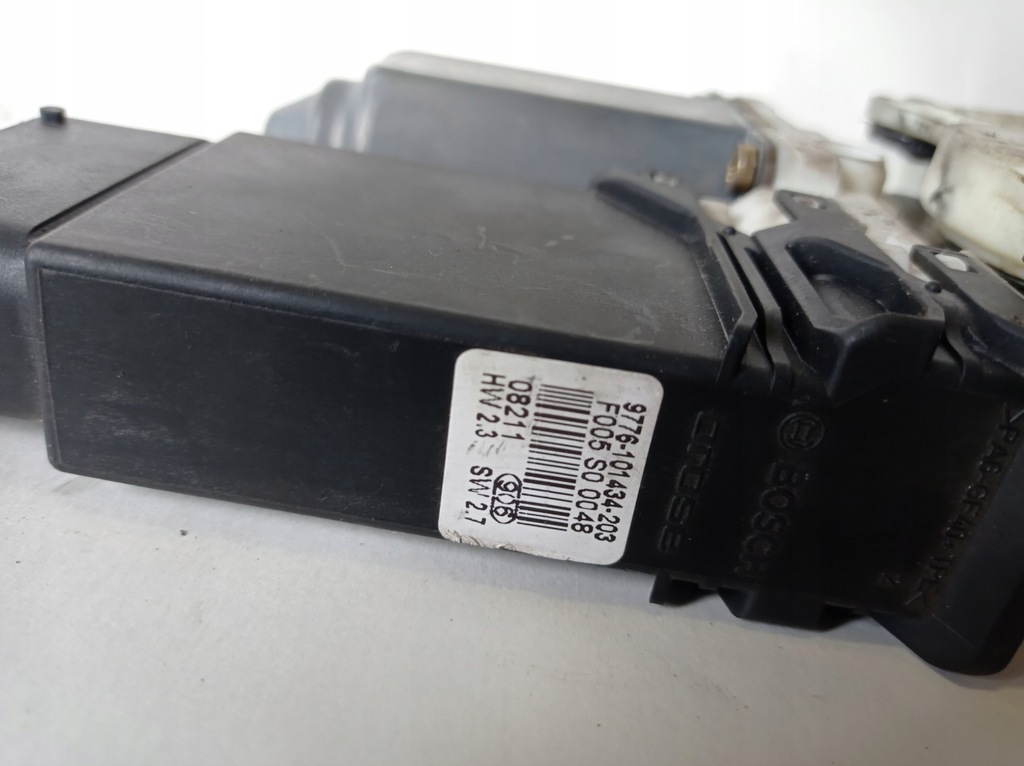 фото №6, Моторчик скло правий перед vw polo 101386101