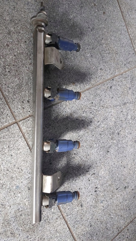 фото №1, Молдинг впрыскная hyundai i30 ii 2011- 1.4 g4fa