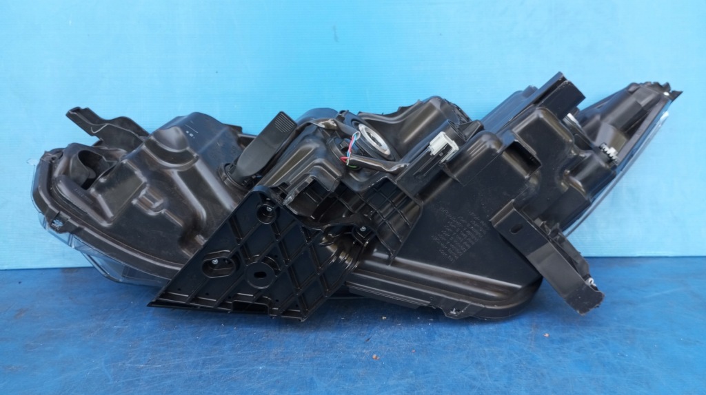 Фара праві перед фара європа  led nissan qashqai 2 j11 рестайлінг Ціна