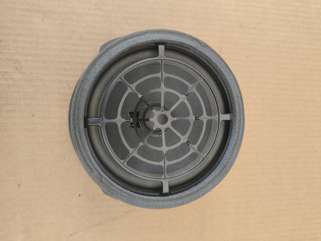 фото №1, Audi q7 4m динамик дверь bose 4m0035411