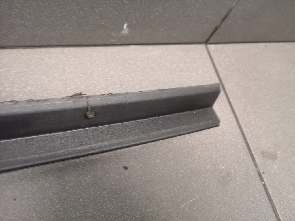 фото №8, Жёлоб крышки багажника левая audi a8 d3 4e0853293e