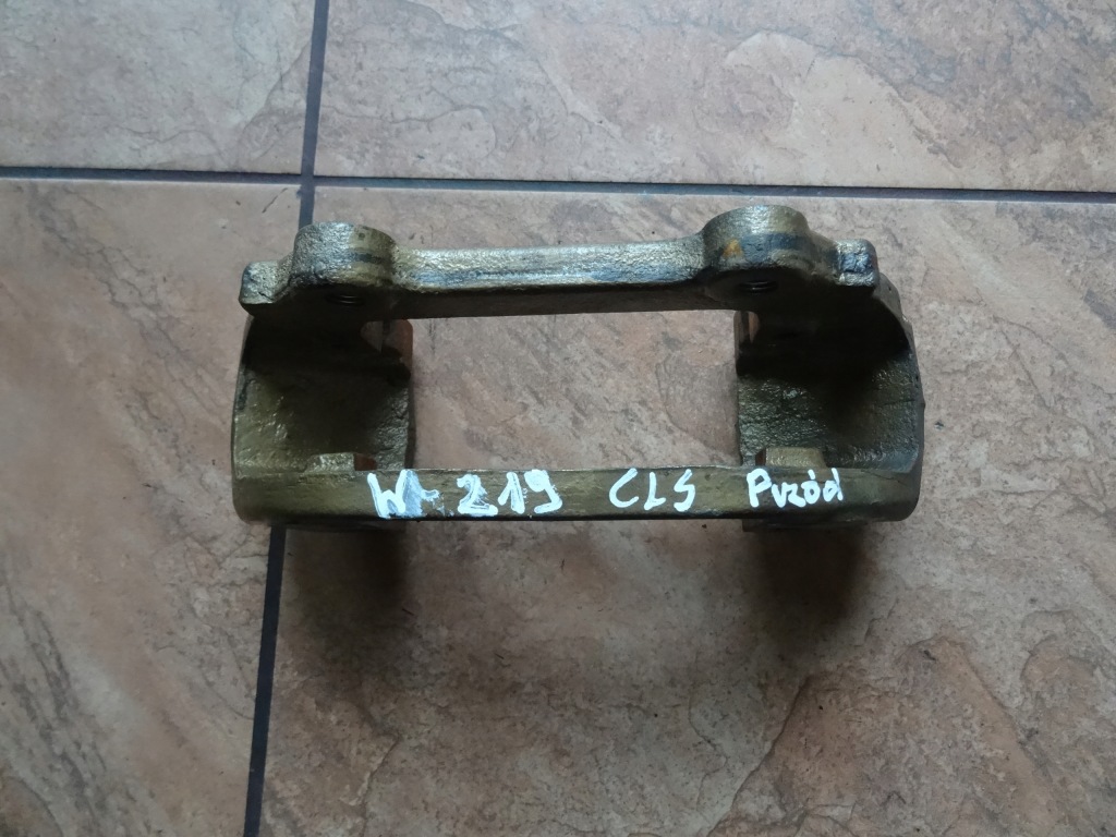 фото №3, W219 cls 3.5 скоба перед