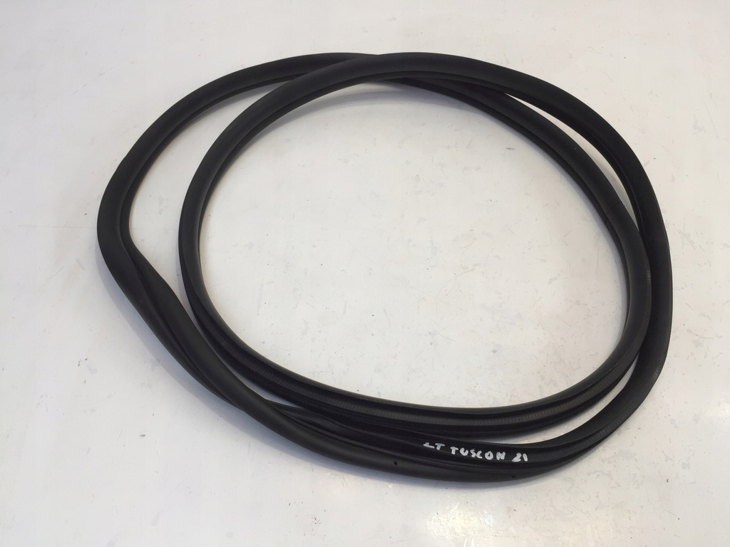 фото №1, Hyundai tucson iv 2021 прокладка дверь задняя левая