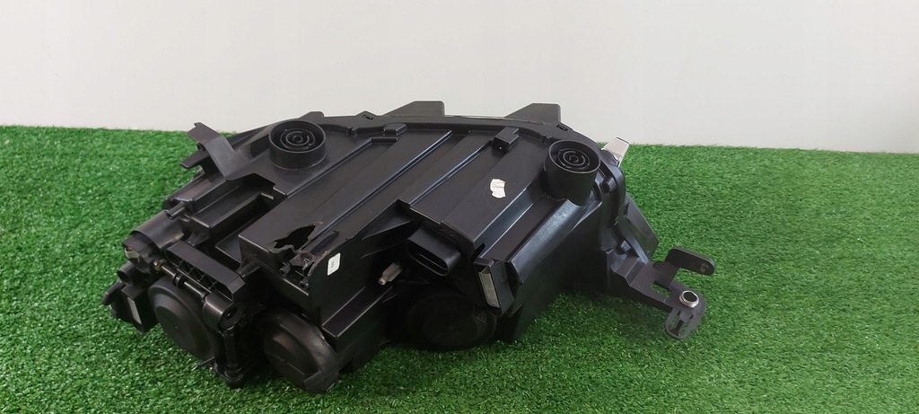 фото №5, Vw t-roc права лампа перед фара + ковпачки