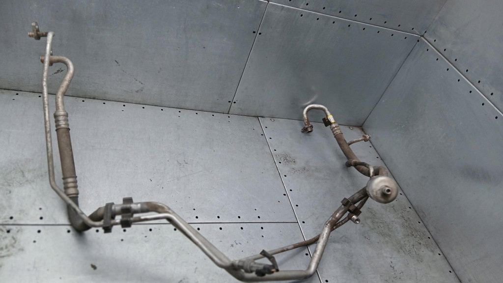 фото №8, Шланг кондиционера citroen c4 picasso i 2.0hdi 07r 9653505980