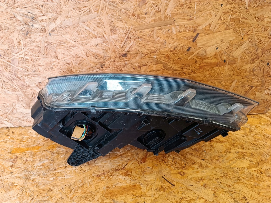 фото №9, Фара лампа права перед eu 5e1941016b skoda octavia iii ксенон