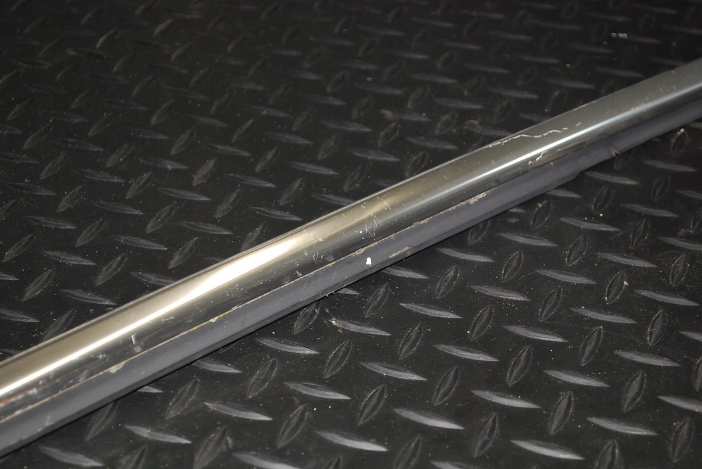 фото №5, Audi a8 d2 молдинг уплотнитель правый задняя хром