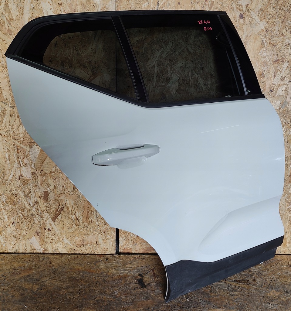 фото №4, Двері праве задні правий задня volvo xc40 2019 rok