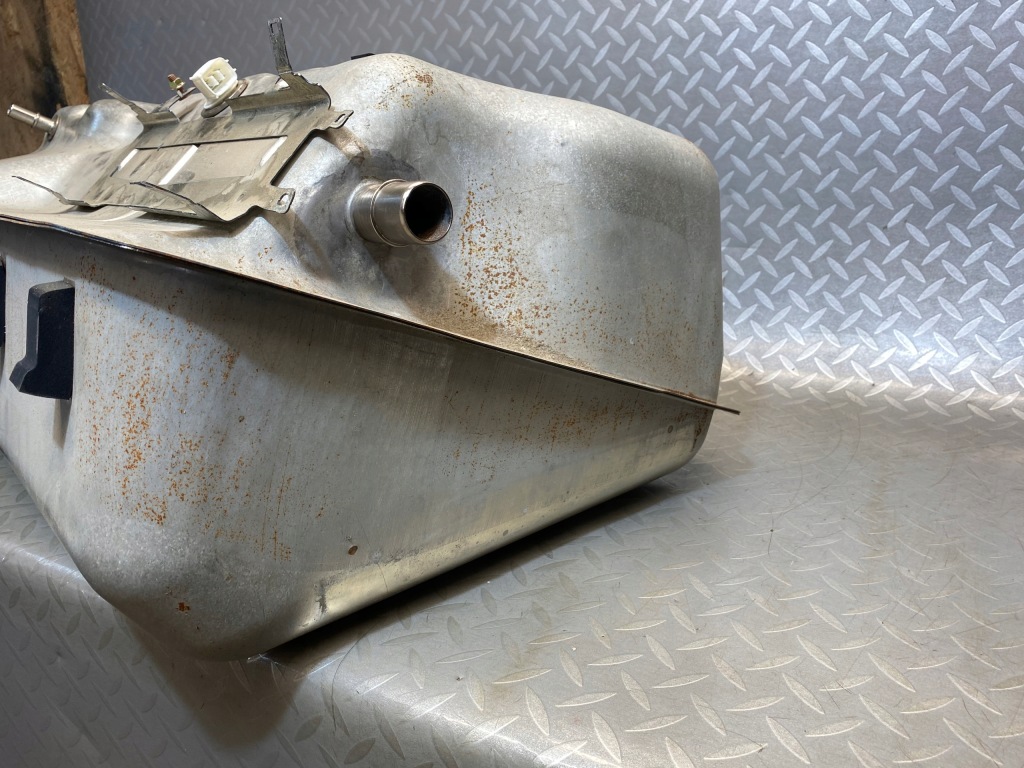 фото №4, Бак bak топлива aston martin db9 2004-2016