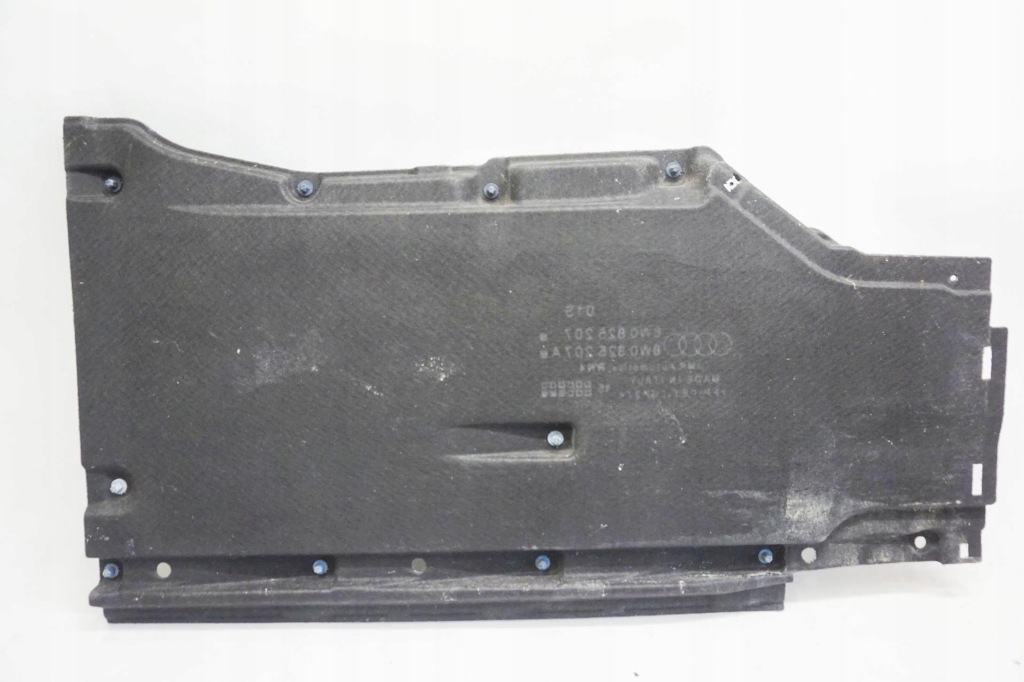 фото №1, Защита подвеска audi a4 b9 8w lift 8w0825207