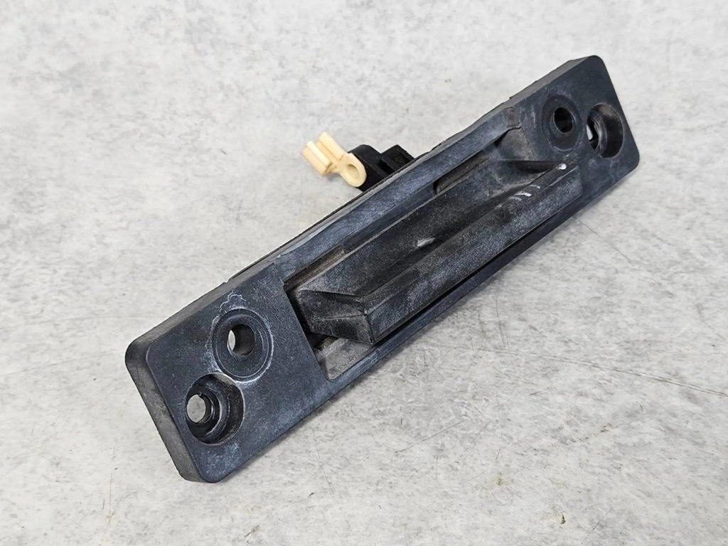 фото №2, Ручка кришки багажника kia sorento i lift 07-09