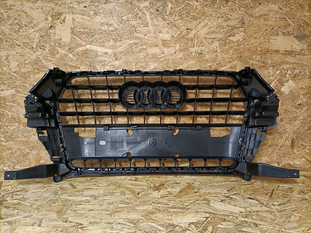 фото №7, Audi q3 8u lift 15- решётка решётка радиатора решётка радиатора радиатора 8u0853653