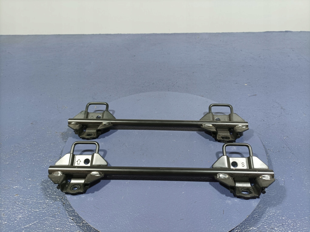 фото №1, Toyota corolla xi e16 кріплення isofix задня задні 2 szt