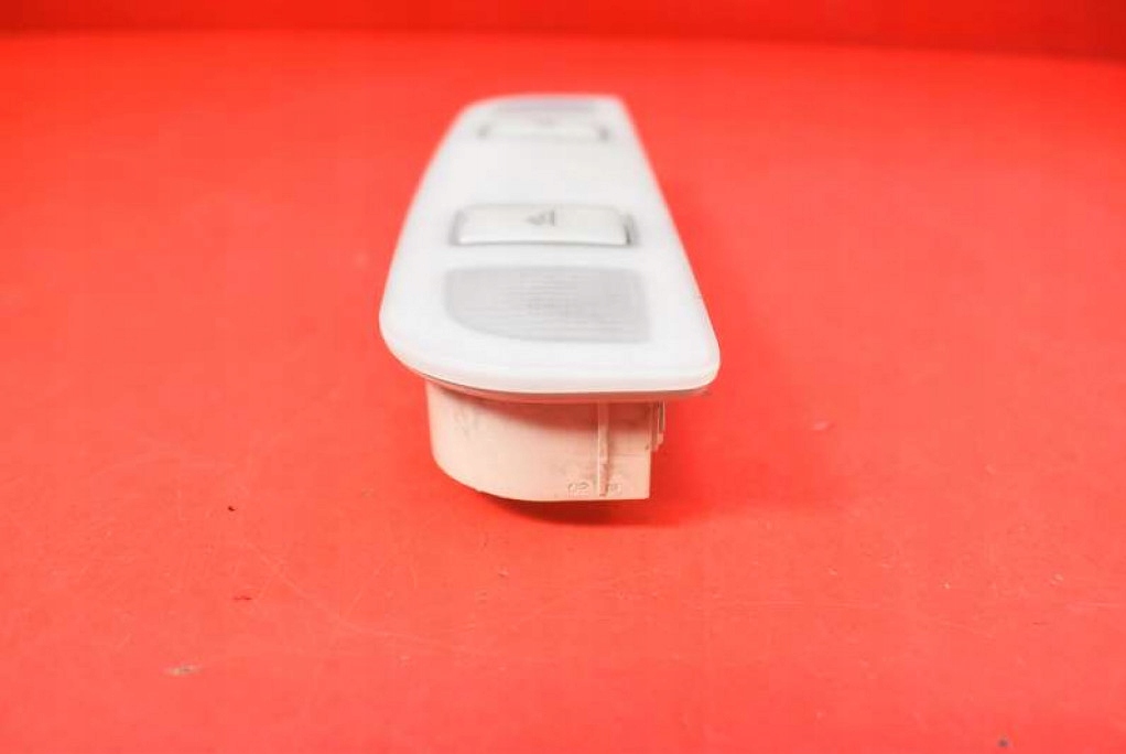 фото №6, Лампа освітлення салону задня 4f0947111 audi a6 c6 04-08