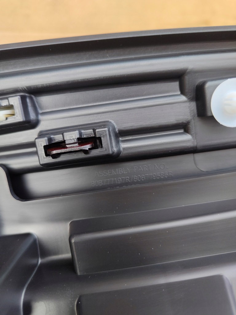 фото №8, Renault arkana gt line молдинг дверь левая перед nowa оригинал