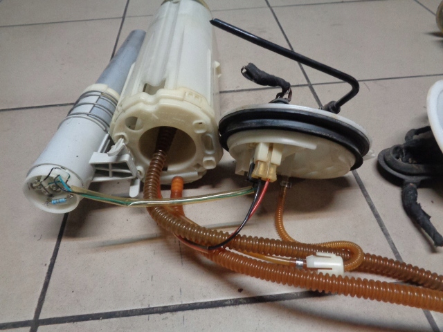 фото №7, Помпа насос пального vw phaeton 4,2 3d0201021gq 3d0919679a