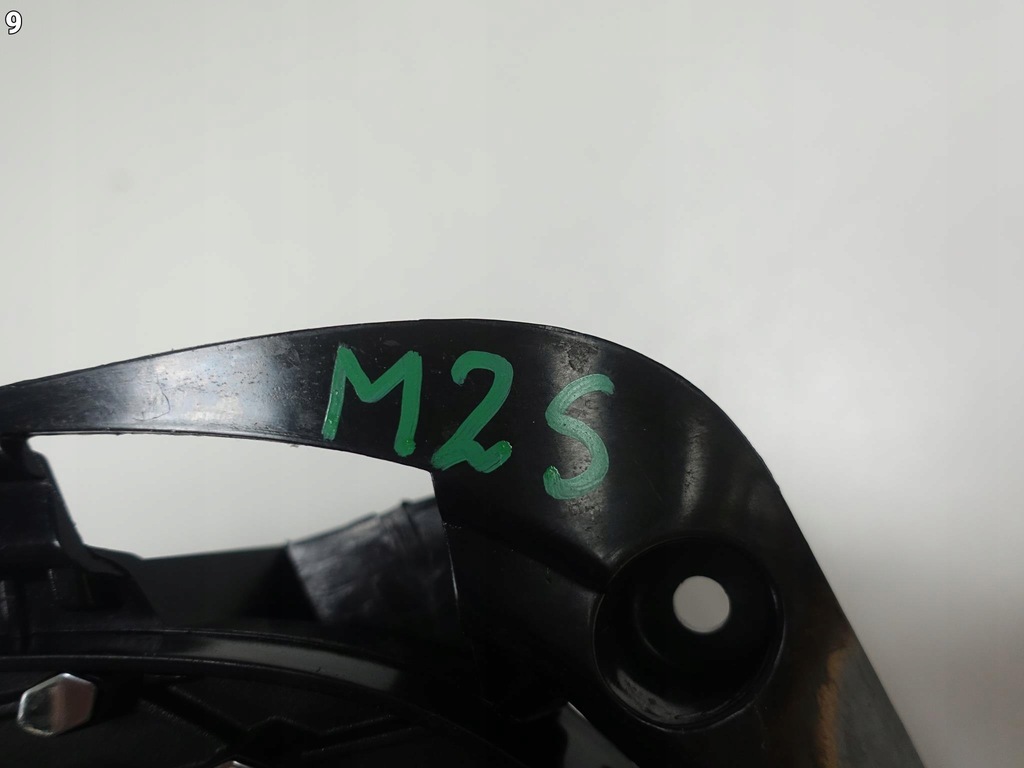 фото №10, Mercedes glb x247 amg 19- решётка радиатора камера ночь black